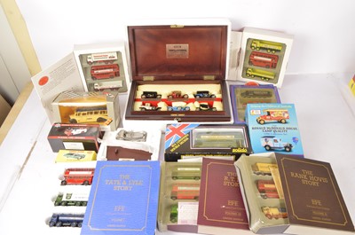 Lot 53 - Modern Diecast Vintage and Modern Commercial and Private Vehicles (37)
