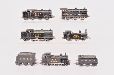 Lot 620 - Mainline Hornby 00 gauge  Steam Locomotives and Tenders all modified for 3-rail pickup and heavily repainted (12)