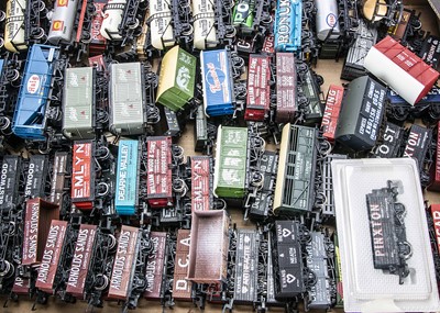 Lot 508 - Hornby Mainline and other makes 00 gauge Private Owner freight vans and wagons