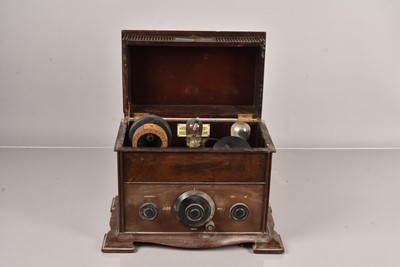 Lot 4 - Radio receiver