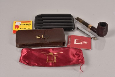 Lot 85 - A Dunhill Briar 'Sitter' Pipe