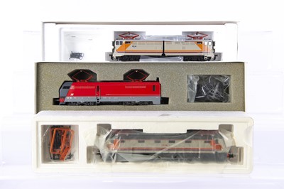 Lot 702 - Rivarossi HO Gauge Italian Electric Locomotives