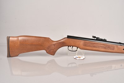 Lot 1035 - A Weihrauch HW57 .22 Under Lever Air Rifle