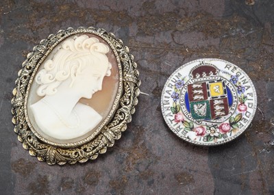 Lot 62 - A shell carved cameo brooch or pendant