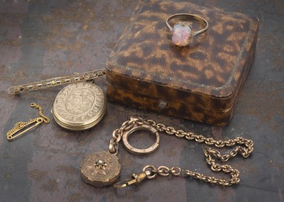 Lot 81 - A base metal fob chain