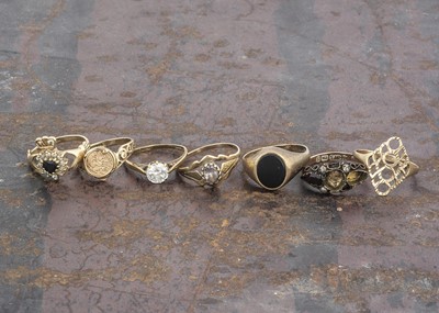 Lot 88 - Seven gold rings