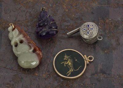 Lot 91 - A small collection of Asian hardstone and silver charms and jewels