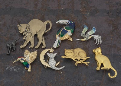 Lot 150 - A collection of costume jewellery