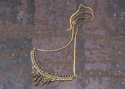 Lot 294 - An Asian sapphire and yellow metal fringe necklace