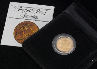 Lot 344 - A modern Elizabeth II Proof full gold sovereign