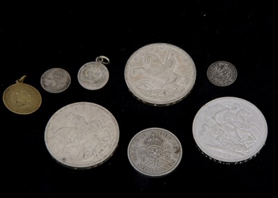 Lot 412 - A Pair of George V crowns