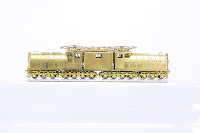 Lot 812 - Overland Models Inc H0 Gauge Milwaukee Road Bi-Polar #E1-E4 Streamlined