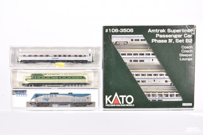 Lot 61 - N Gauge American Amtrak Diesel Locomotive and Coaches and Southern Diesel Locomotive