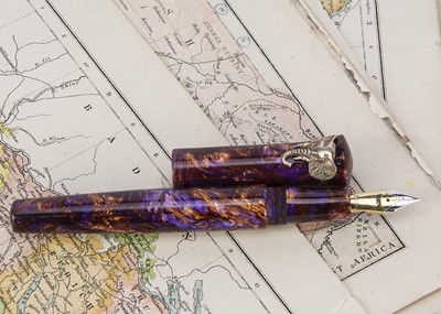 Lot 559 - A modern fountain pen