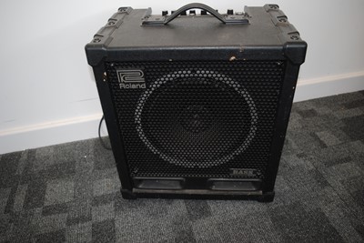 Lot 557 - Roland Cube Amp