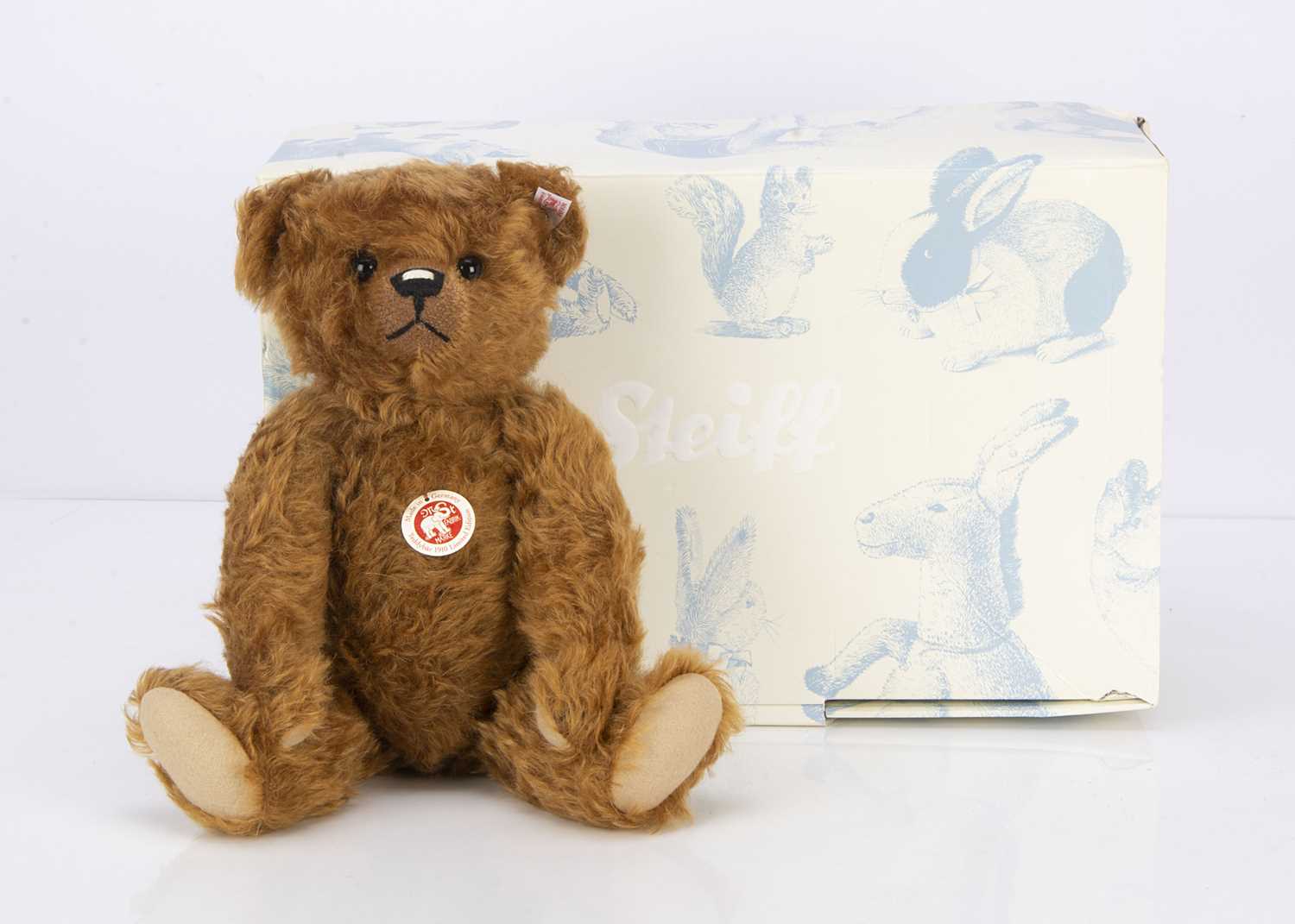 Lot 59 - A Steiff limited edition Classic 1910 red-brown replica teddy bear
