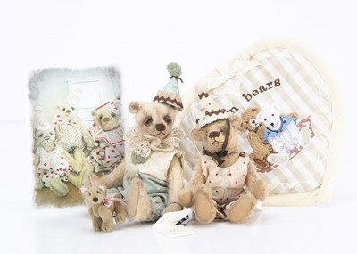 Lot 81 - Two small Teun Bears artist teddy bears
