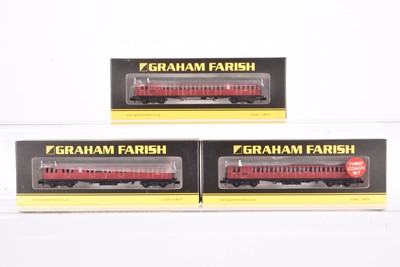 Lot 79 - Graham Farish by Bachmann N Gauge SECR Rake of Three Coaches