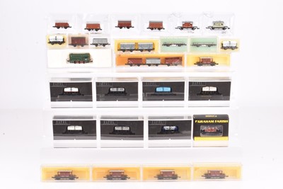 Lot 87 - N Gauge BR Diesel Shunter and Goods Wagons