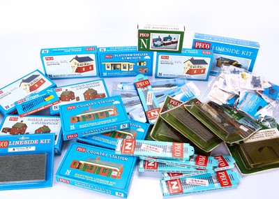 Lot 88 - Peco N Gauge Track and Accessories