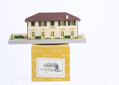 Lot 667 - Rivarossi 1950s Yellow Series HO Gauge Trackside Station Cecina