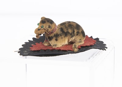 Lot 756 - A rare 19th century velvet cat pen wipe