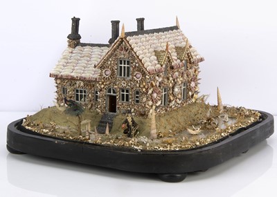 Lot 759 - A fine mid-19th century shell cottage diorama