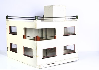 Lot 764 - A 1930s British Modernist dolls’ house