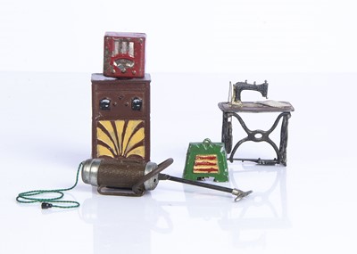 Lot 876 - Dolls’ house metal technology