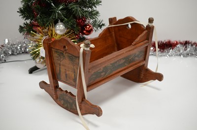Lot 46 - A dolls/bear stained beach cott, circa 1900