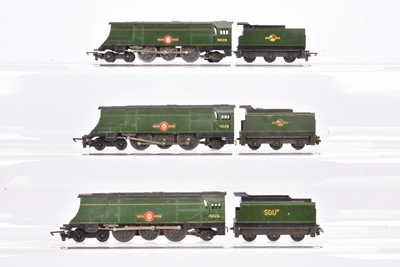 Lot 118 - Tri-ang TT Gauge BR green Merchant Navy 'Clan Line' Locomotives and Tenders