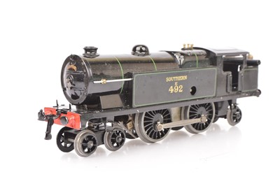 Lot 3 - Hornby 0 Gauge repainted No 2 Special clockwork 4-4-2 SR black tank E492