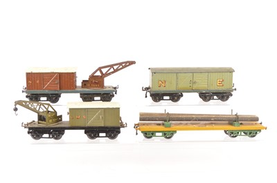 Lot 13 - Hornby 0 Gauge pre-war No 2 Freight Stock
