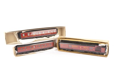 Lot 35 - Three Exley for Bassett-Lowke O Gauge LMS maroon Main Line Coaches