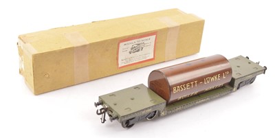 Lot 62 - Bassett-Lowke 0 Gauge boxed NE Flatrol well wagon with Boiler load