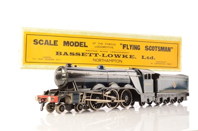 Lot 120 - A Bassett-Lowke 0 Gauge DC electric BR 4-6-2 'Flying Scotsman' Locomotive and Tender (2)