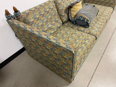 Lot 11 - A large modern knoll sofa