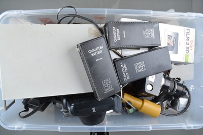 Lot 257 - Cameras and Related Accessories