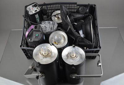 Lot 260 - Studio Flash Heads