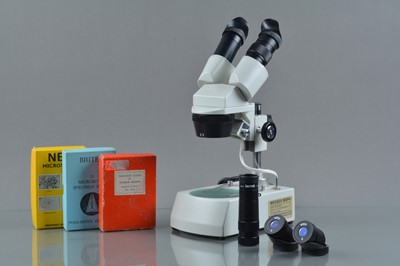 Lot 314 - A Wessex WSP4 Stereo Viewer Binocular Microscope