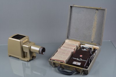 Lot 352 - A Kodak Kodaslide Stereo Viewer II