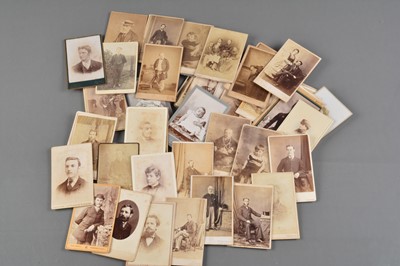 Lot 382 - Cartes-de-Visites