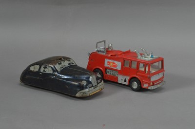Lot 132 - A mid 20th century tin plate toy police car