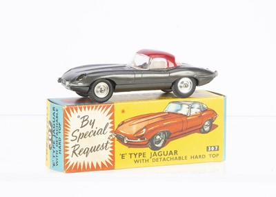 Lot 51 - A Corgi Toys 307 E Type Jaguar