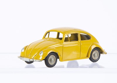 Lot 70 - A Märklin No.5524/3 (8005) Volkswagen Beetle Saloon