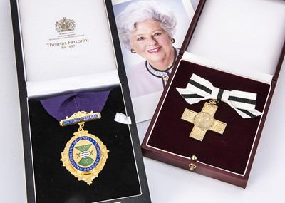 Lot 61 - A presentation 'Honorary Freeman' silver gilt medal for the Metropolitan Borough Council Sandwell
