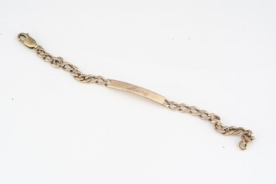 Lot 31 - A 9ct gold identity bracelet