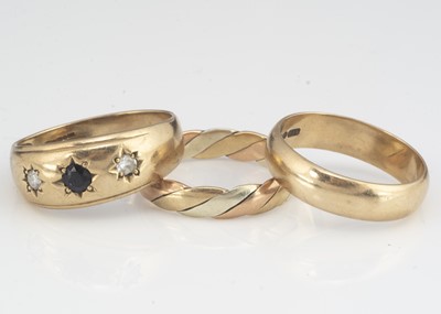 Lot 37 - Three 9ct gold rings