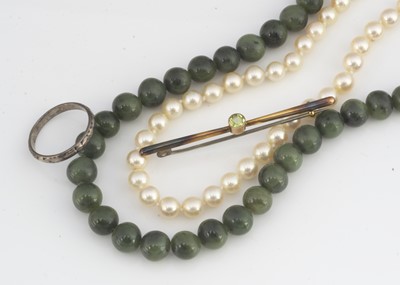 Lot 54 - Four items of jewellery