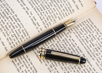 Lot 457 - A Mont Blanc Meisterstuck Fountain pen
